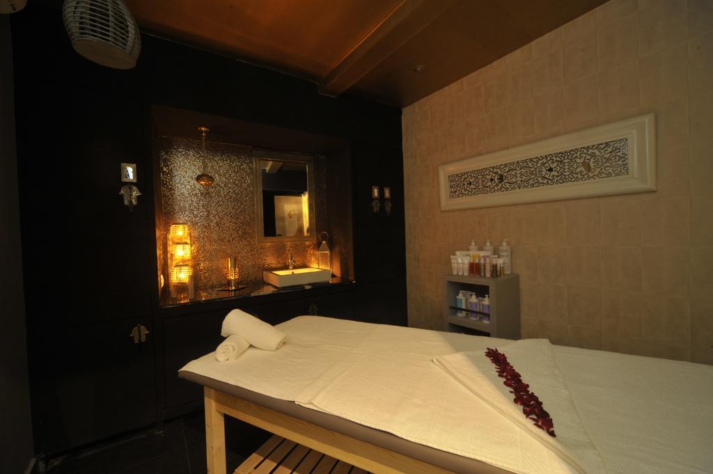 Le Trianon Luxury Hotel & Spa Казабланка Екстериор снимка