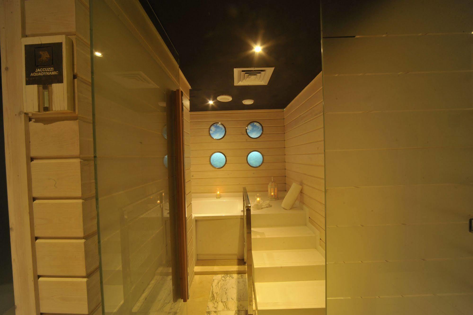 Le Trianon Luxury Hotel & Spa Казабланка Екстериор снимка